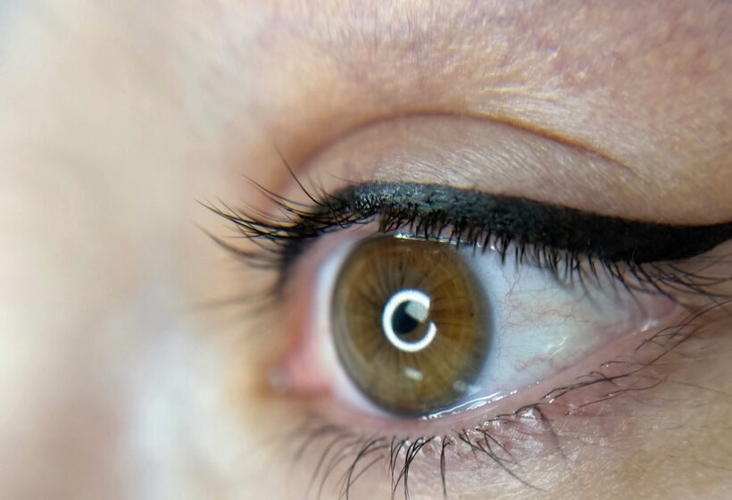 Kalıcı eyeliner